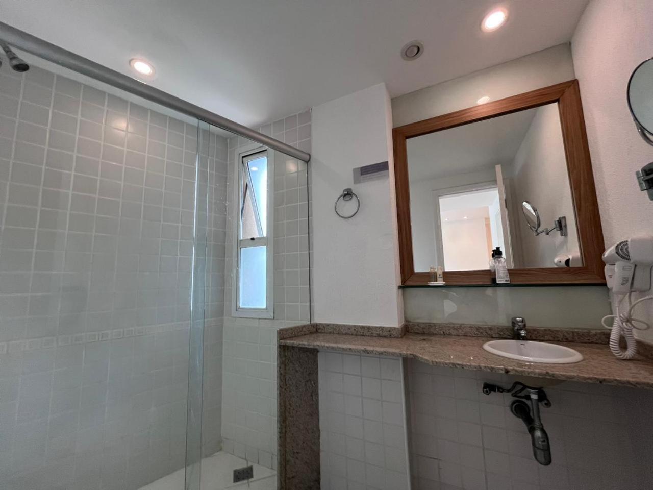 Ipanema Queen Elizabeth Apartment Rio de Janeiro